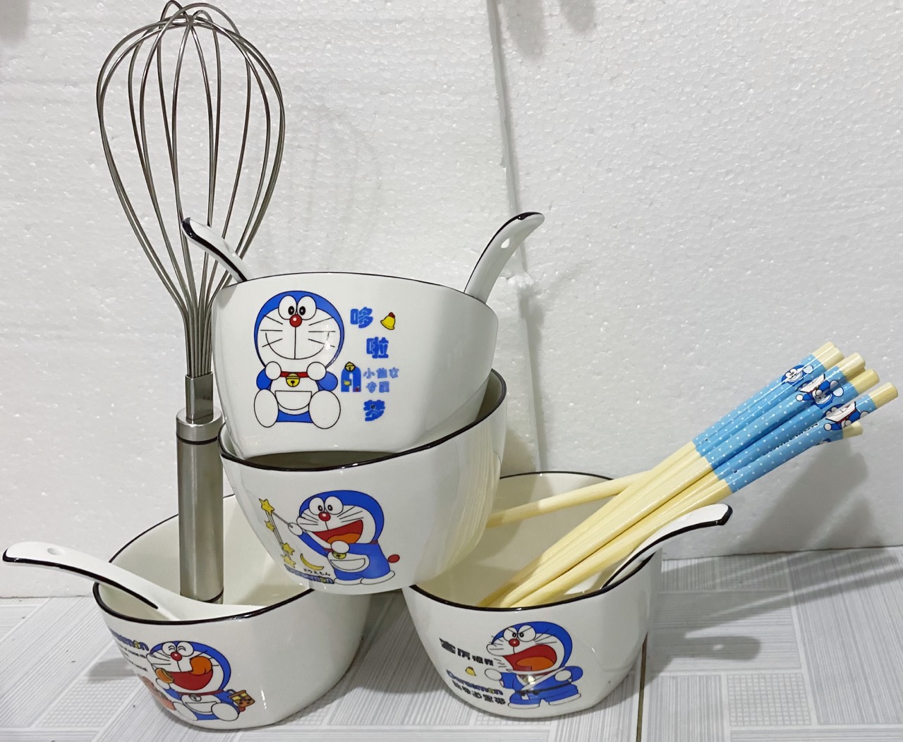 Chén sứ có hình DORAEMON dễ thương sang trọng