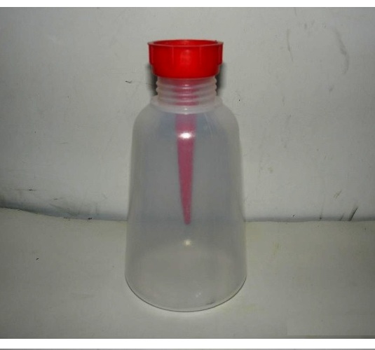 BÌNH TRA DẦU MÁY CÓ CHIA VẠCH 250ML