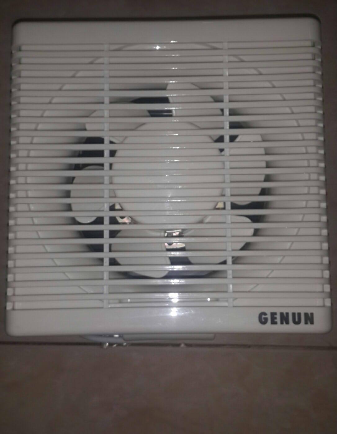 Quạt thông gió gắn tường Genun APB25B3