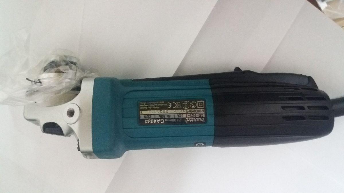 100mm Máy mài góc Makita GA4034
