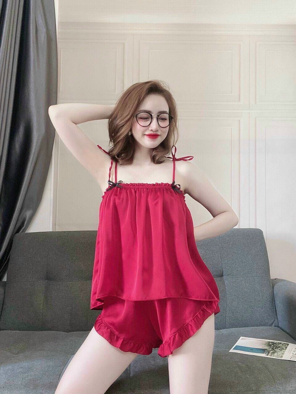 Bộ đồ ngủ lụa 2 dây bánh bèo tiểu thư dễ thương