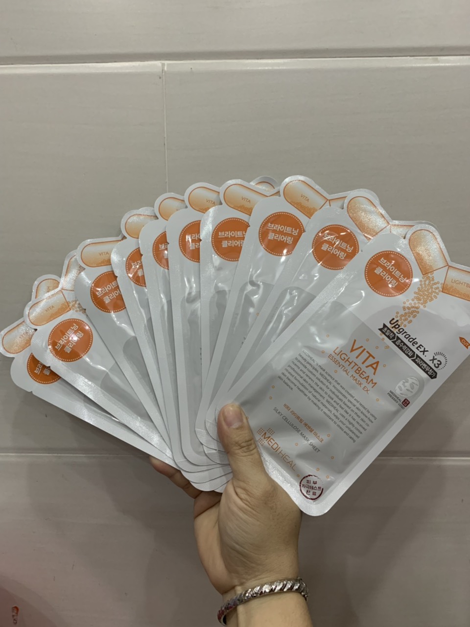 Mặt nạ dưỡng   Mediheal (hộp 10 miếng)