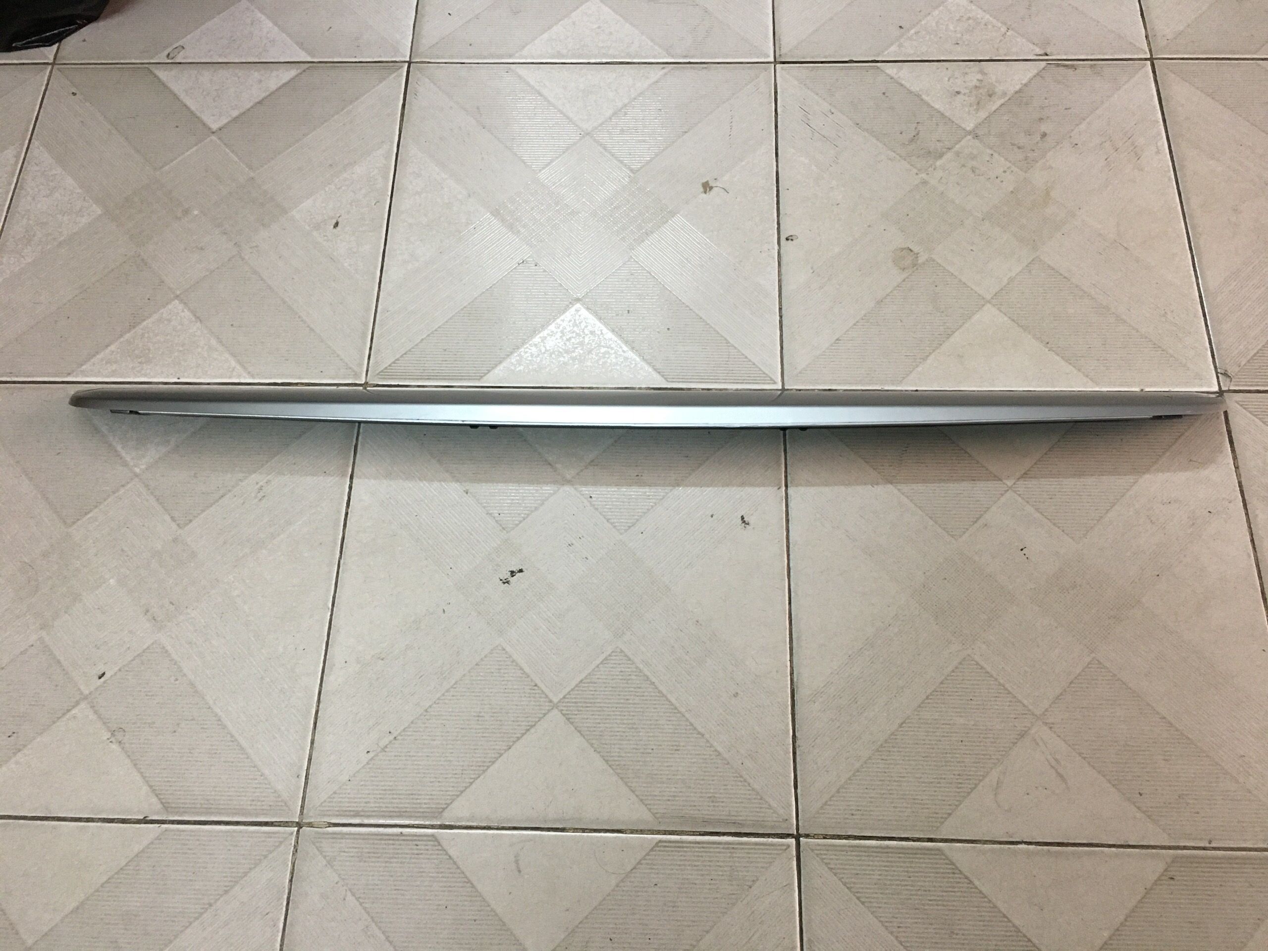Ốp đèn soi biển số Kenbo KB650