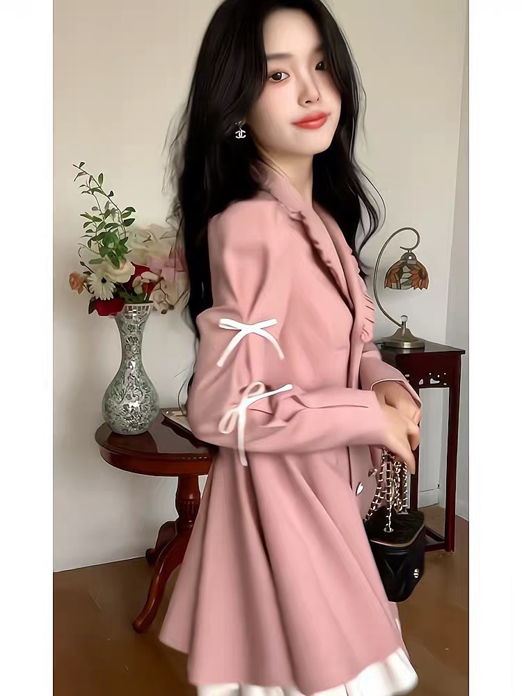 Đầm công sở cổ vest tay dài kèm váy lụa - Thời trang BB