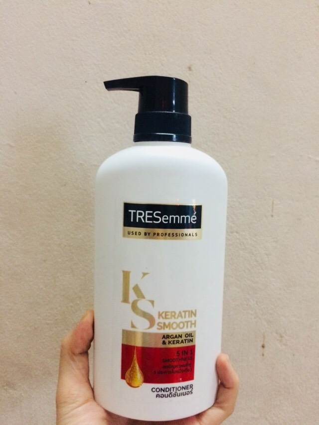 [HCM]Dầu gội Treseme đỏ 450ml Thái Lan