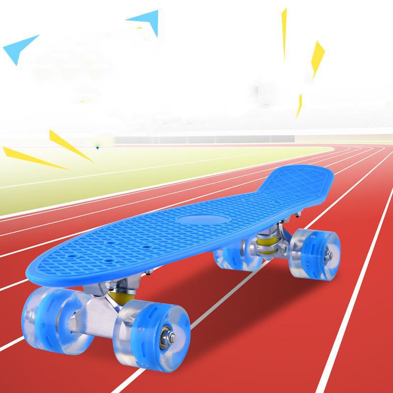 Mua Ván trượt Skateboard Penny thép nguyên khối Bánh 3 lớp có đèn led / Ván trượt nhựa PVC có đèn Led siêu bền chịu lực 100kg / VÁN TRƯỢT NHỰA PVC CAO CẤP 4 BÁNH, TRƯỢT CỰC ÊM, KUA CỰC ĐÃ