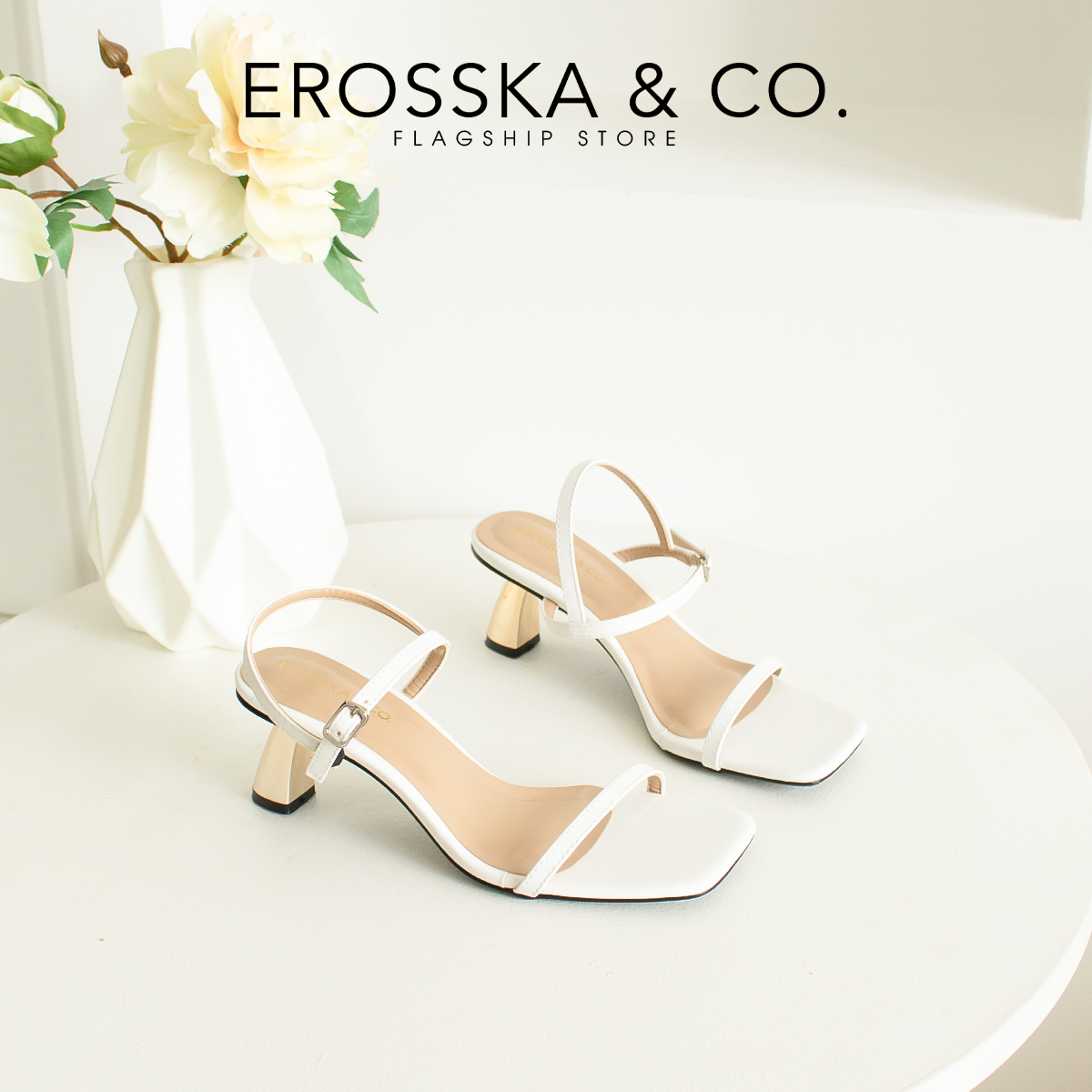 Erosska - Giày sandal cao gót nhọn kiểu dáng Hàn Quốc cao 5cm màu trắng _ EB046
