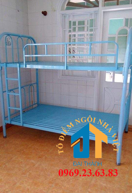 Giường sắt hai tầng Đại Thành 1M màu xanh hàng Việt Nam chất lương cao - Nội Thất Đại Thành