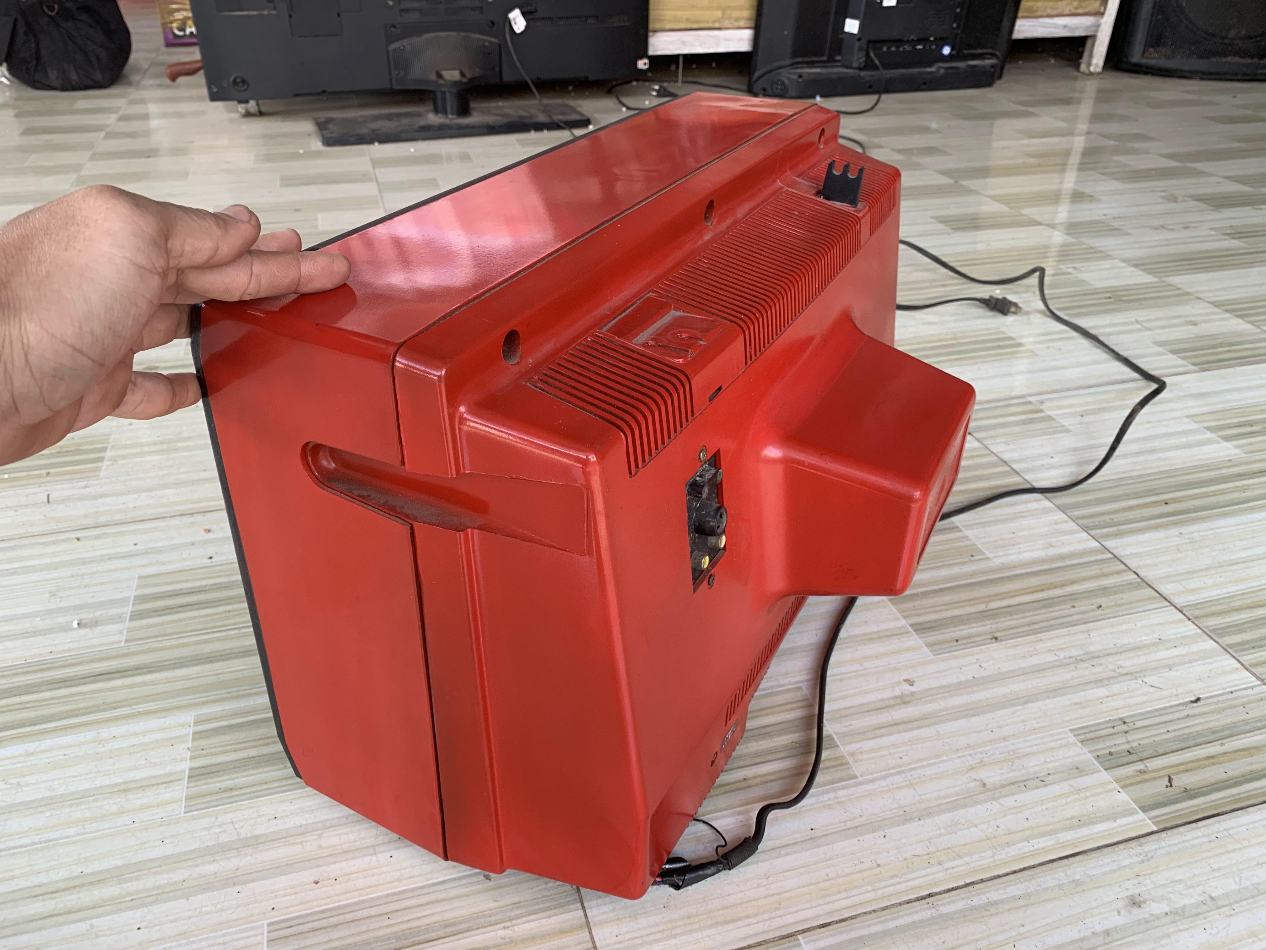TV 14 IN TRẮNG ĐEN TELEVISION CHẠY TỐT