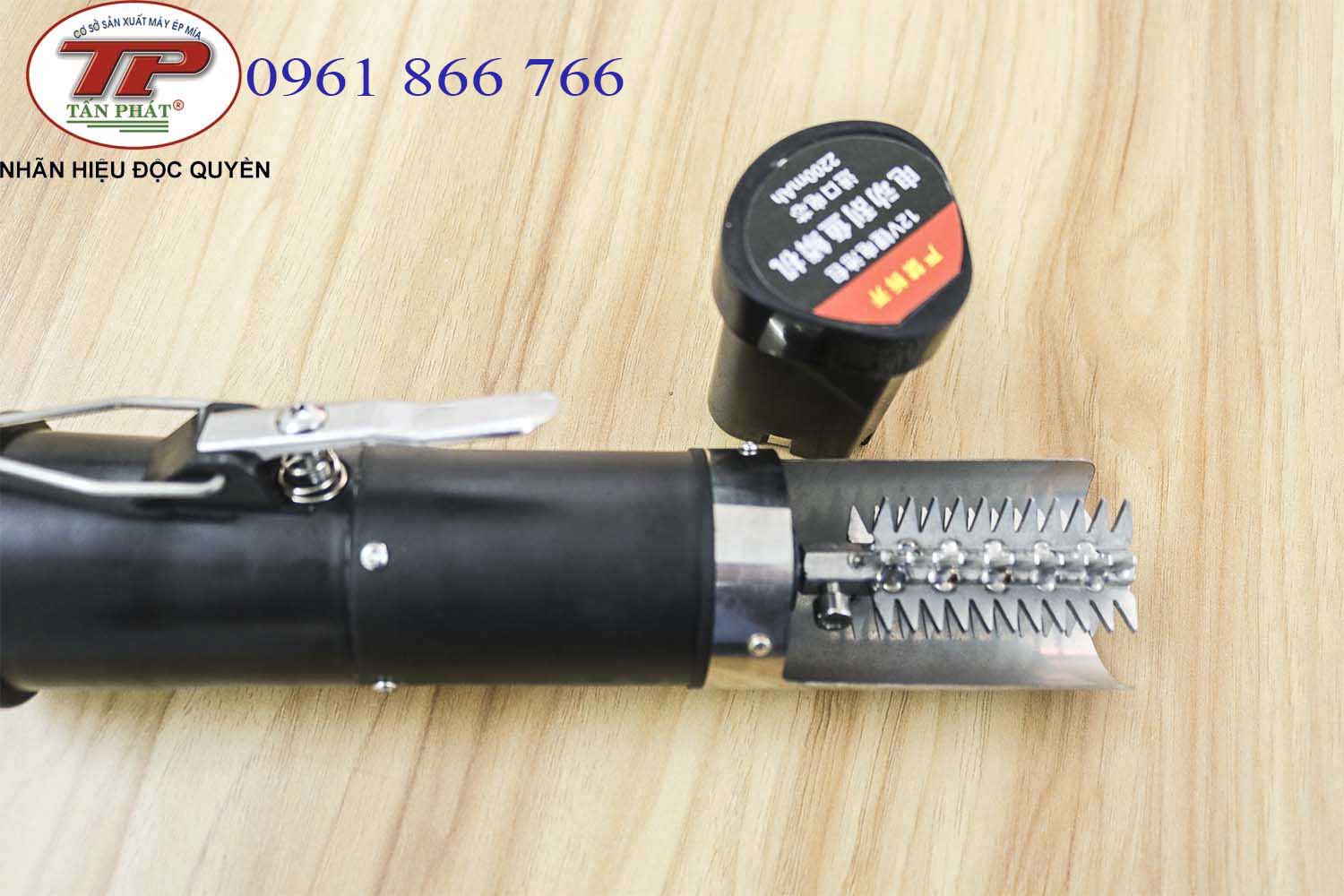 Máy đánh vảy cá cầm tay