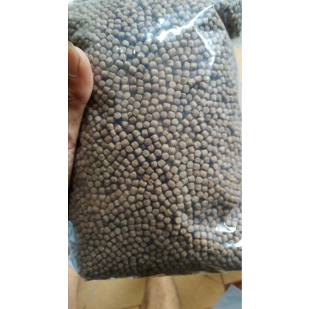 1kg cám cá Koi King feed 42% đạm ( Túi triết 1kg)