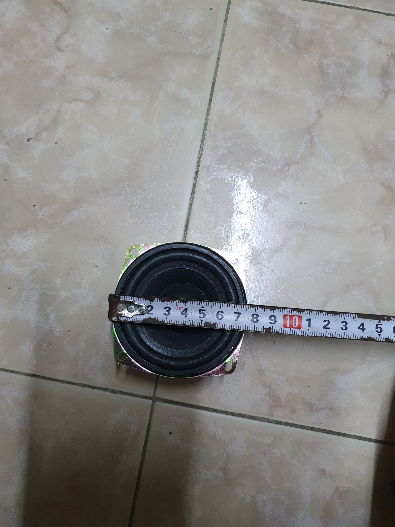 1 đôi loa rời vi tính nhỏ 8cm