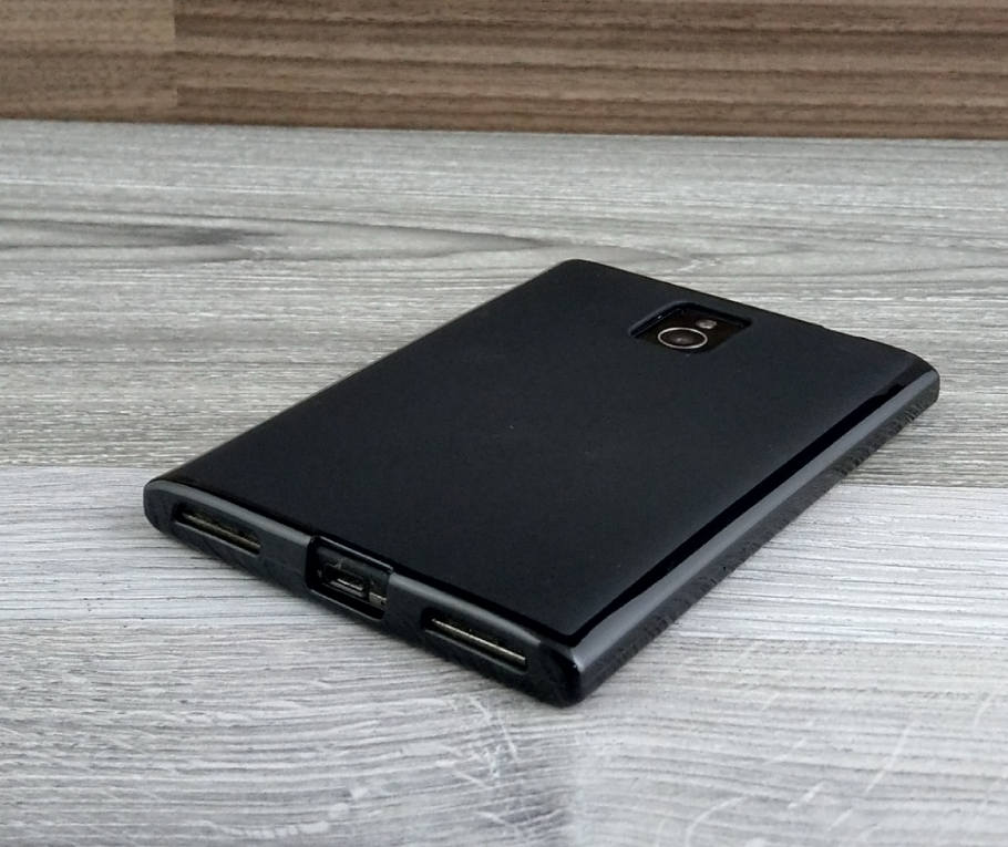 Ốp Lưng iONE Blackberry Passport silicon nâu