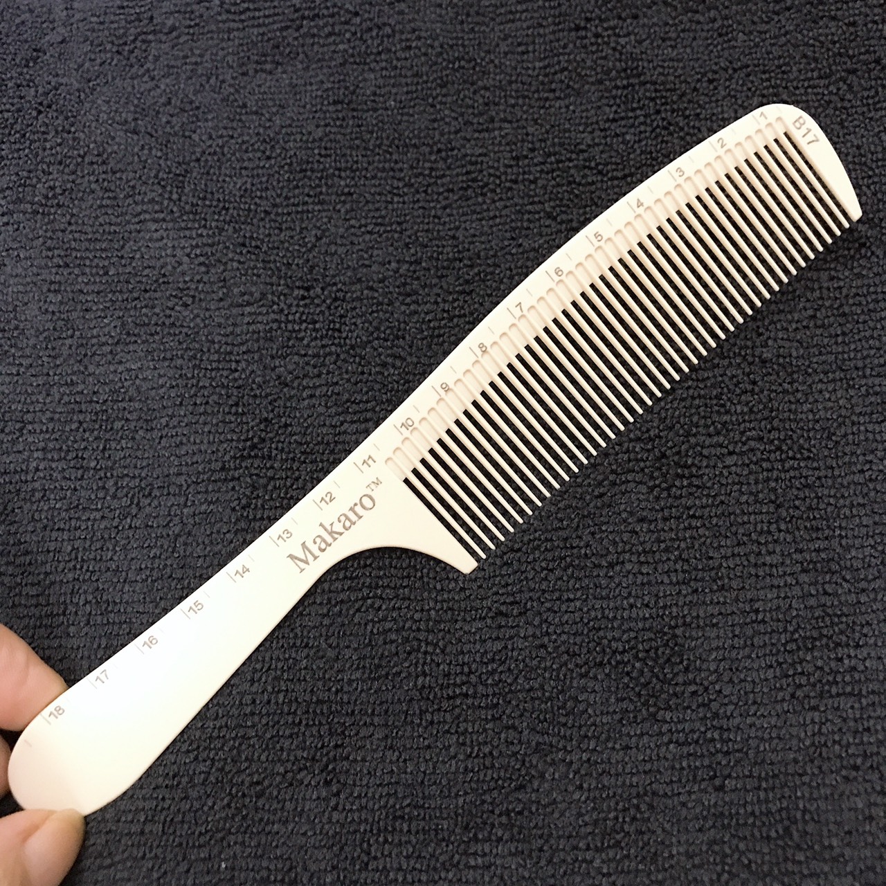 Lược cắt tóc nam Makaro , lược chia vạch bản nhỏ B17