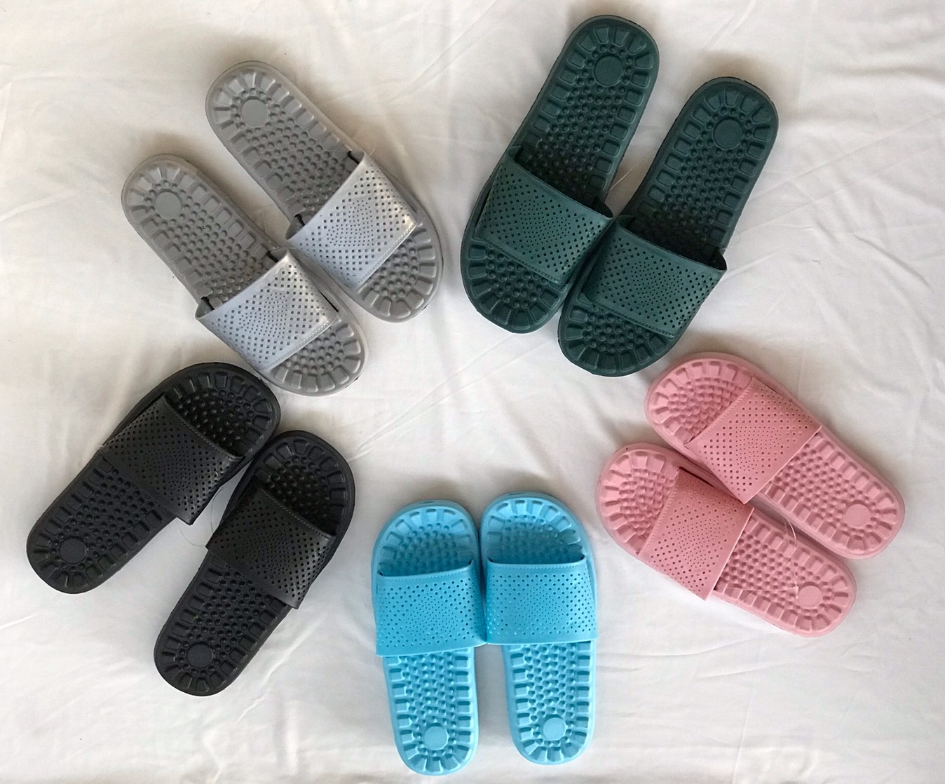 Dép nhựa dẻo đi trong nhà (form nhỏ khách nhớ nhích size ạ)