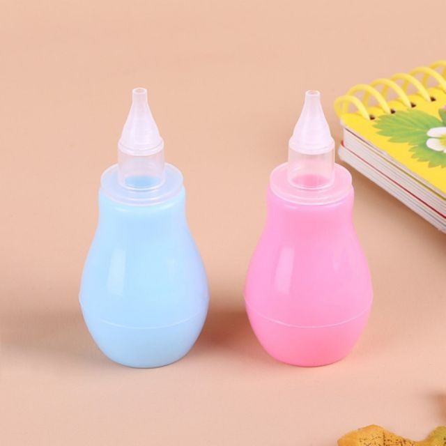 Hút mũi quả bóp tiện lợi cho bé