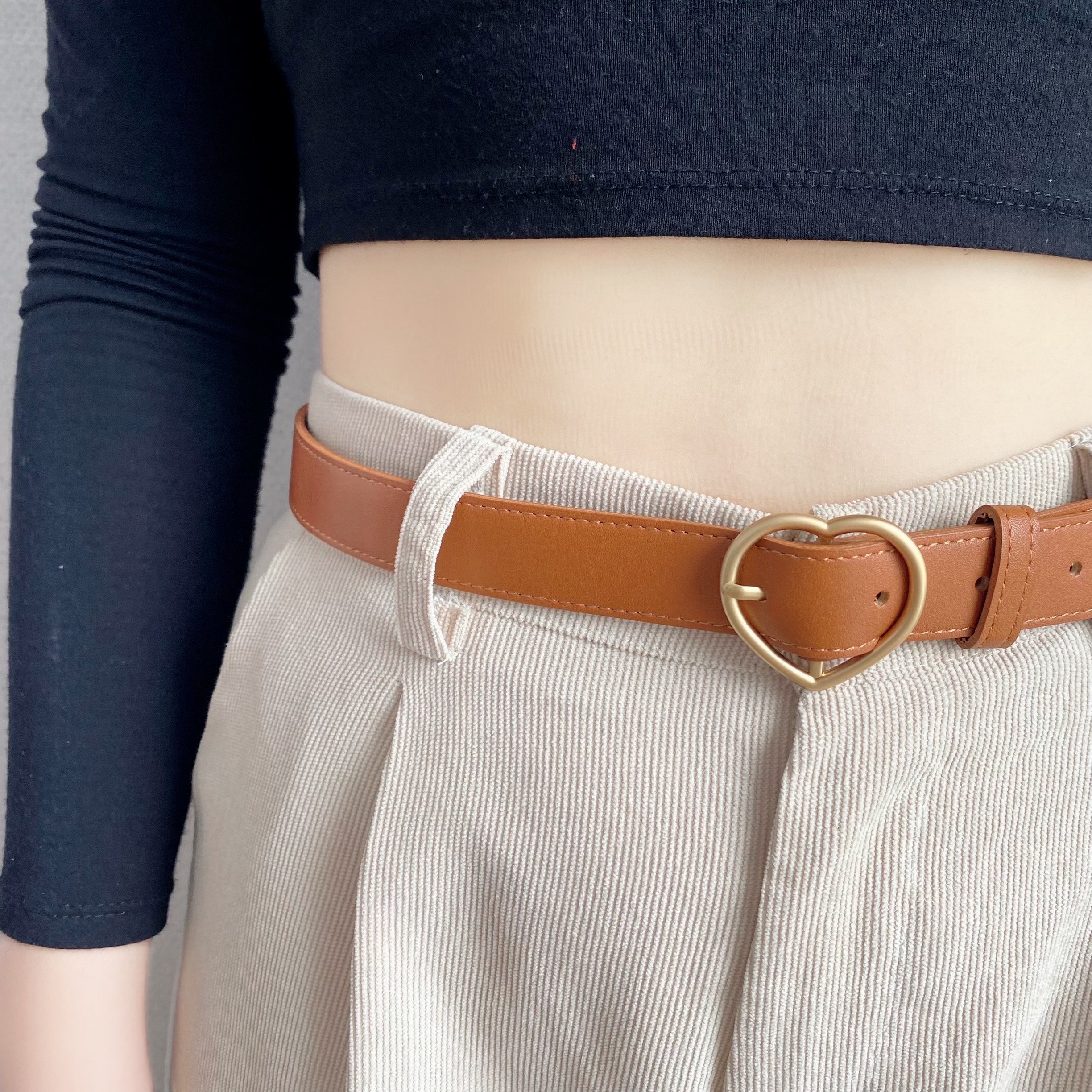 Dây nịt nữ bản to trái tim Modleaf Heart belt Hàn Quốc