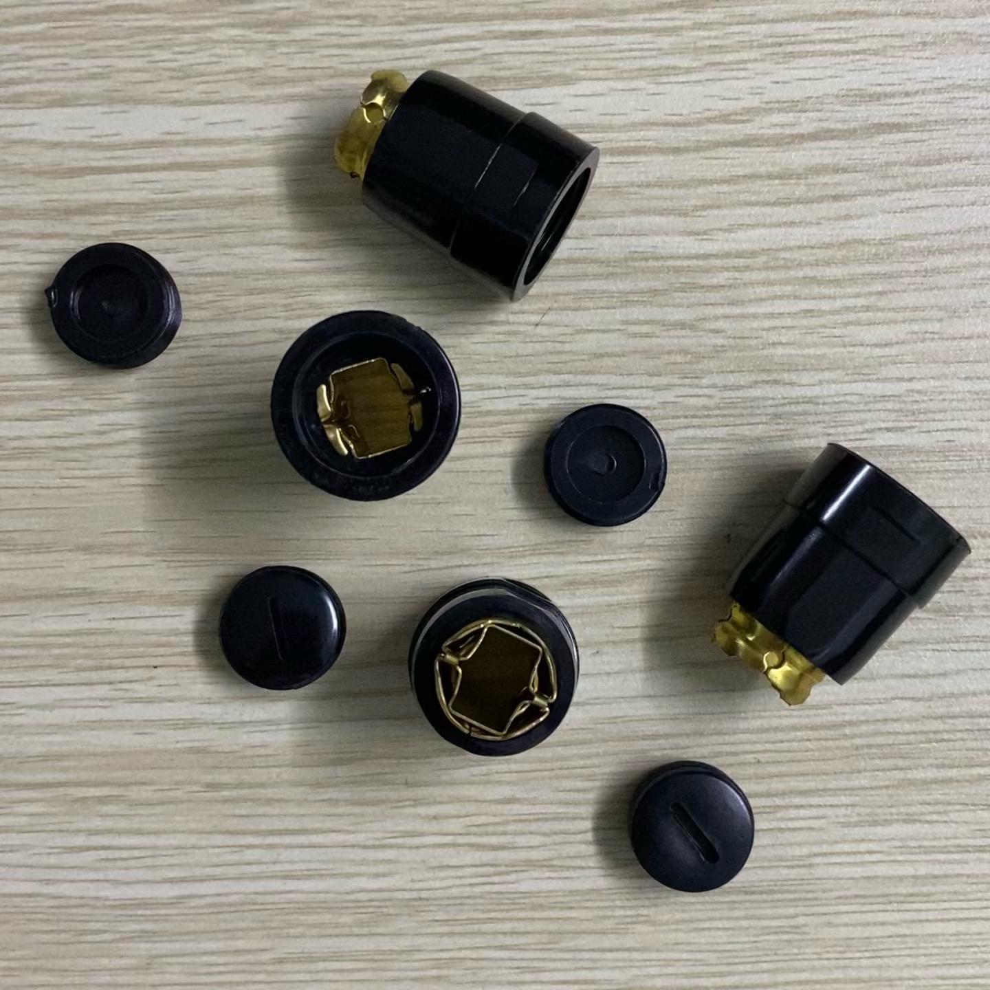 (1 cặp) ổ than khoan đục HITACHI PR-38E 7X11 (MM) kiểu tròn (Brush Holder, 971-001)