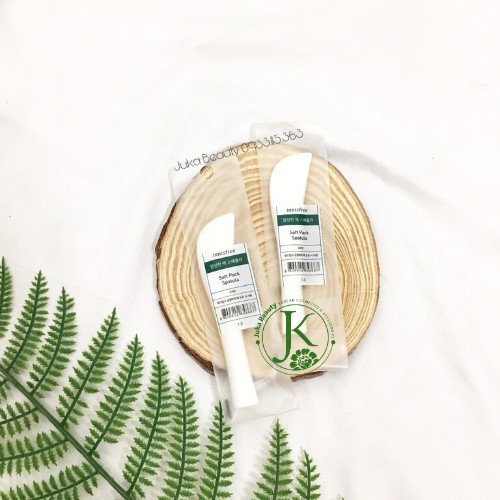 [FREE SHIP]  Thanh lấy mặt nạ Innisfree Beauty Tool Soft Pack Spatula - [Juka Beauty Shop]
