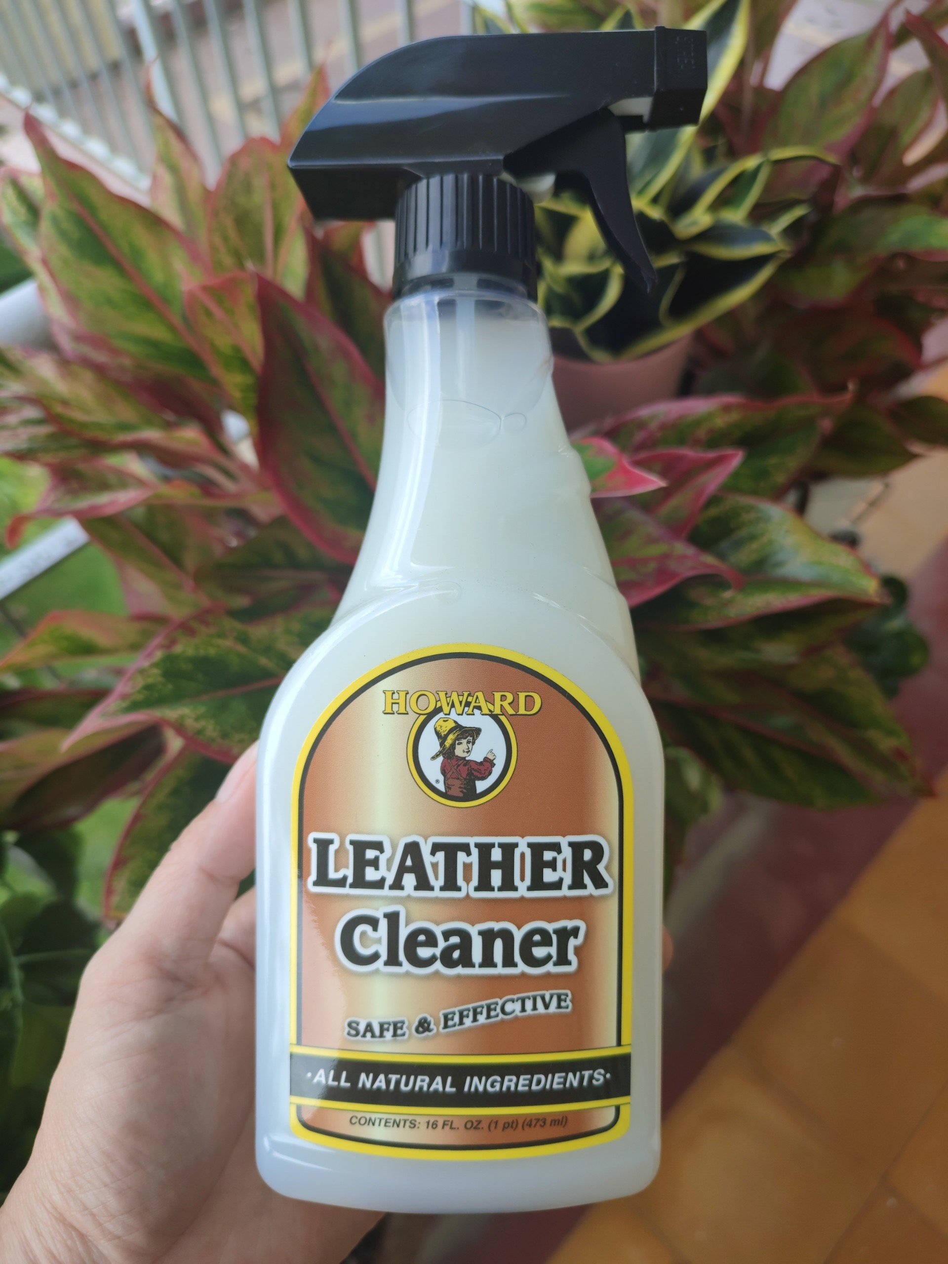 Dung dịch làm sạch ghế da, sofa da, nội thất HOWARD LEATHER CLEANER  473ML
