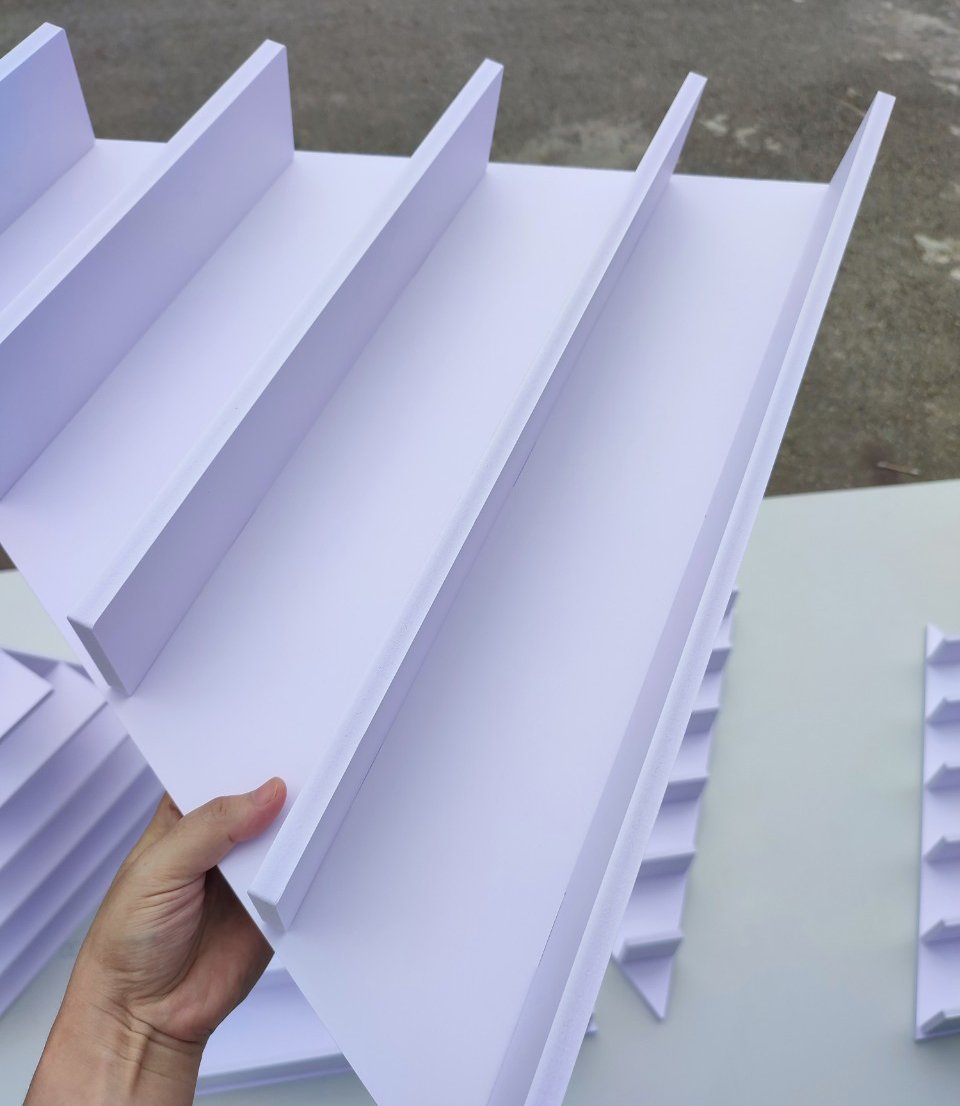 Kệ để sơn hình tam giác, kệ nail