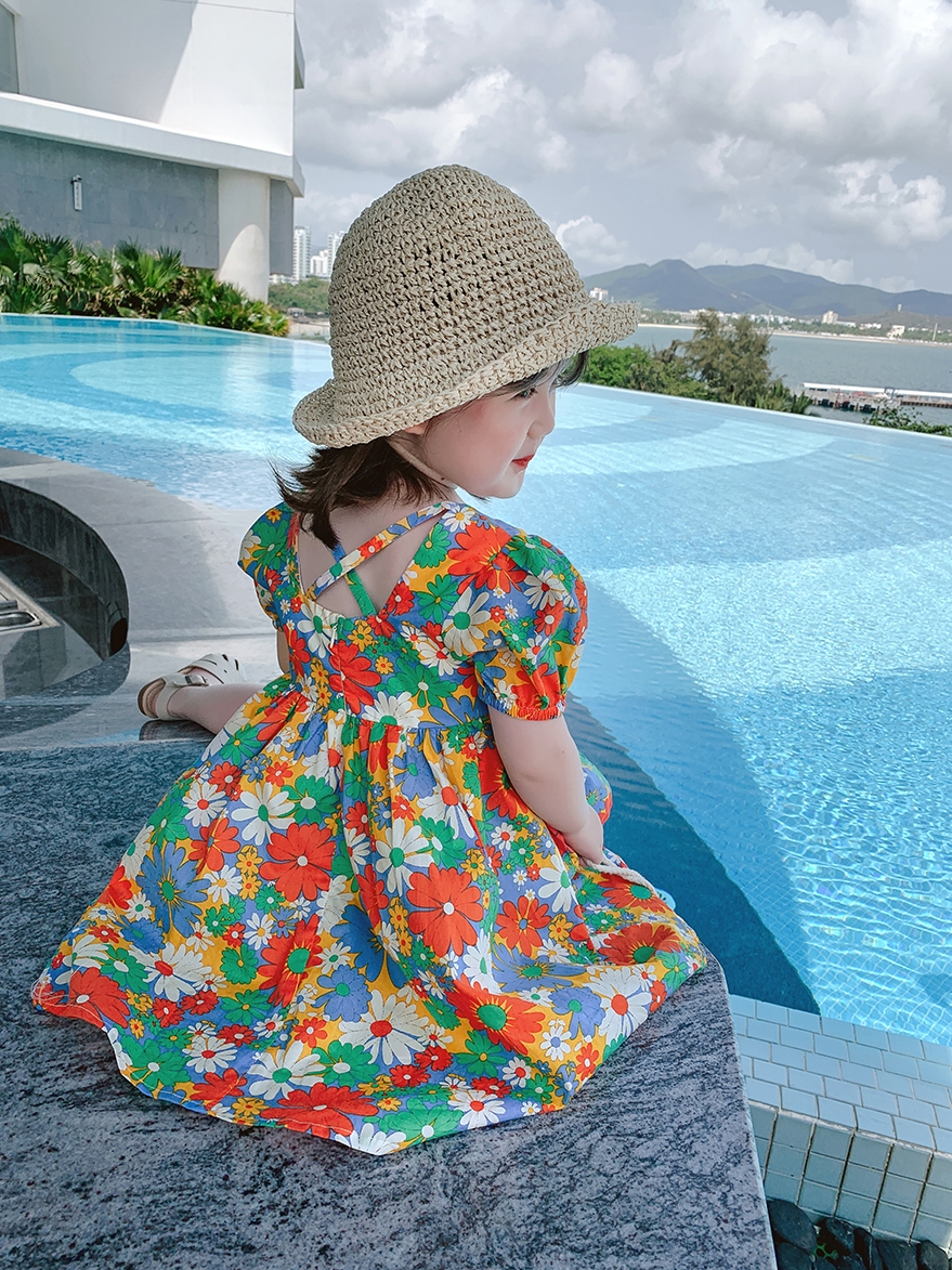 Mẫu váy hoa daisy dành cho công chúa nhỏ
