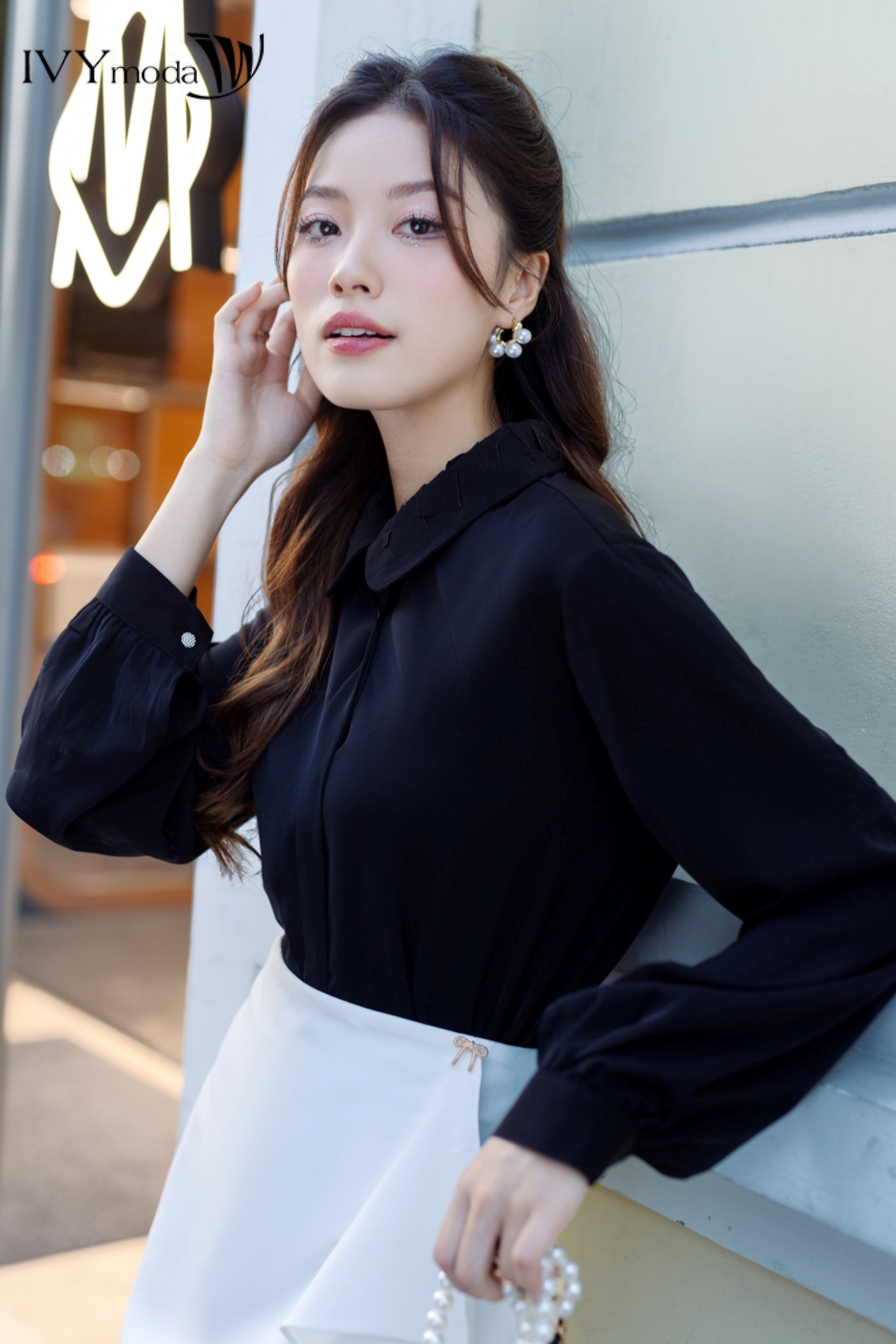 Áo sơ mi cổ sen ivy moda ms 17m7757