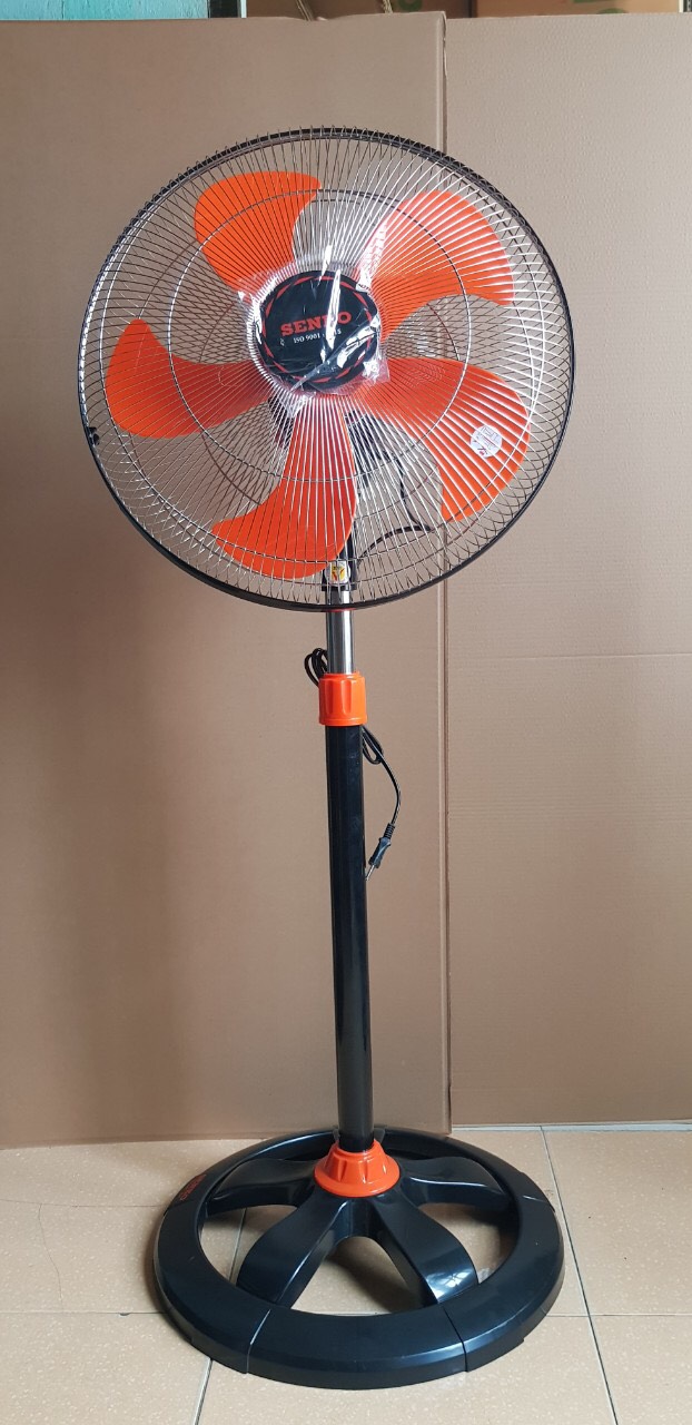 Quạt Đứng SENKO DCN1806