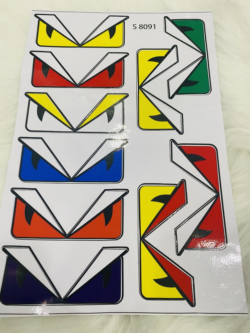 Bộ tem gồm 10 cặp mắt cú dán trang trí xe máy nón bảo hiểm kệ sách keo siêu dính