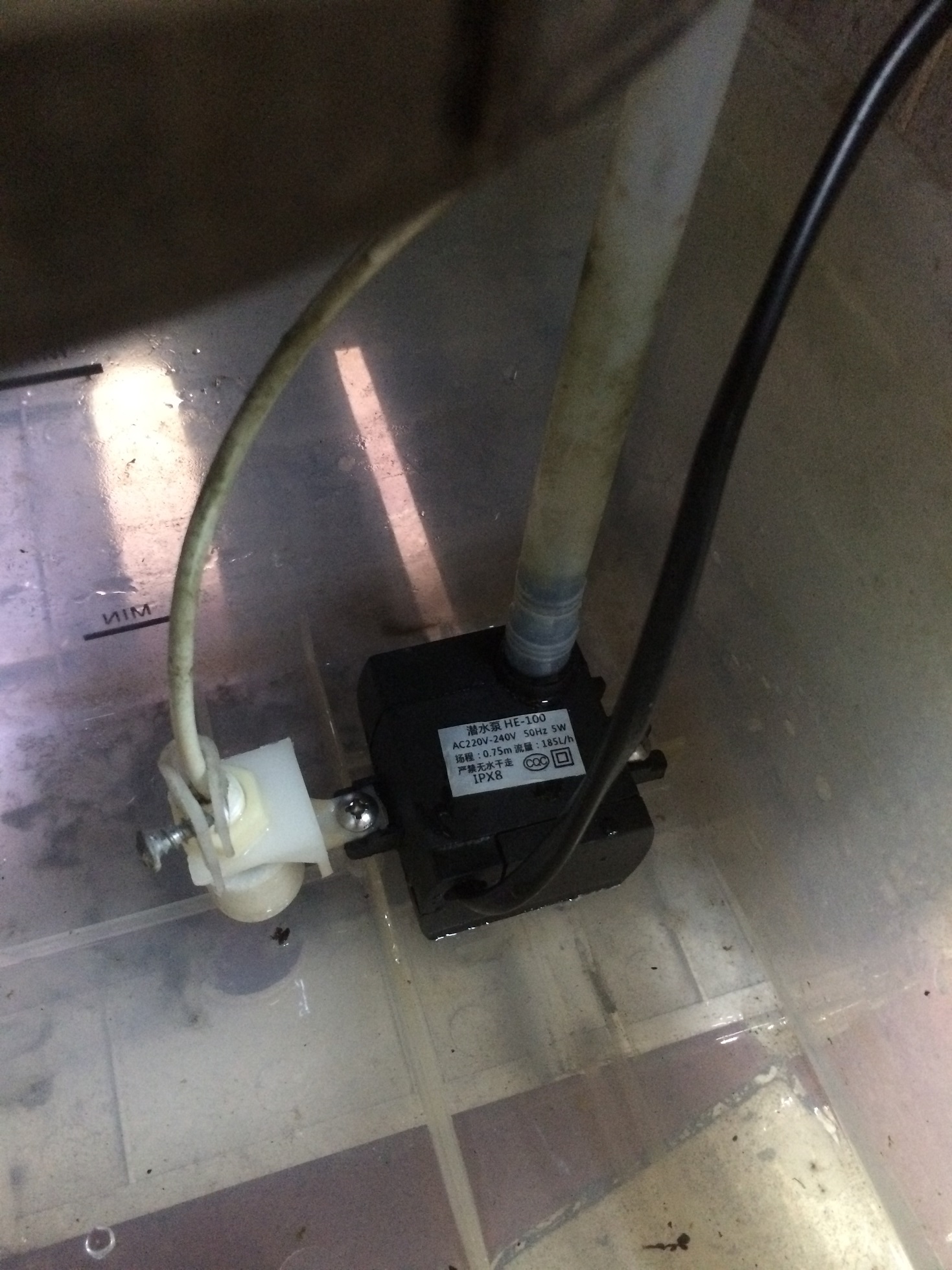 Motor bơm quạt hơi nước 0.75 m - 5 W