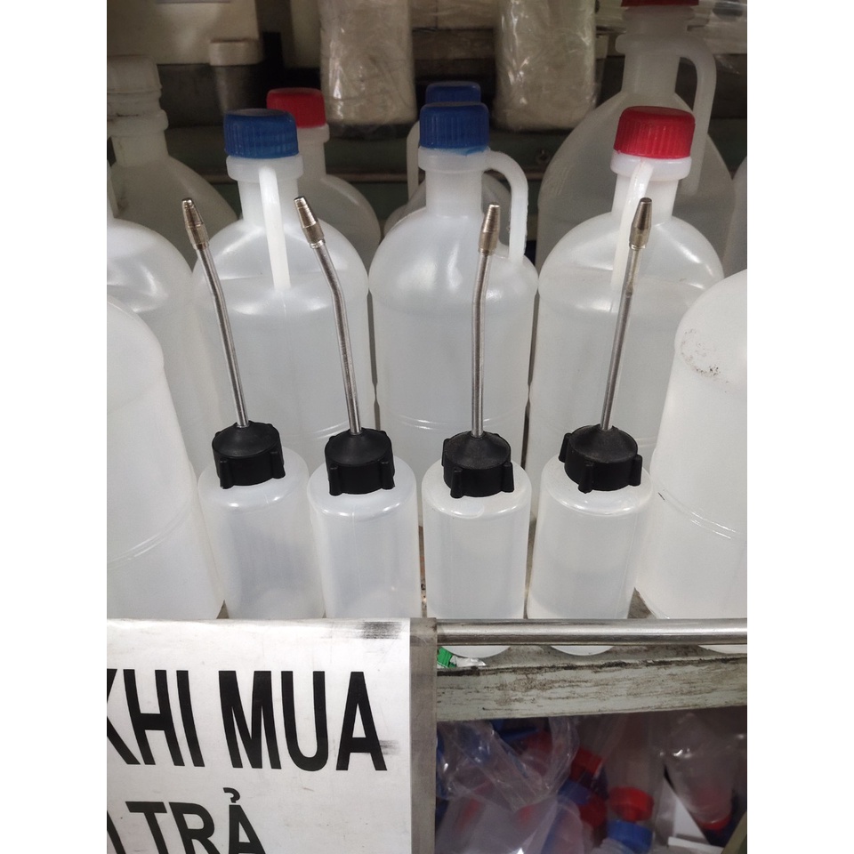 chai dầu trắng châm máy may máy vắt sổ tốt