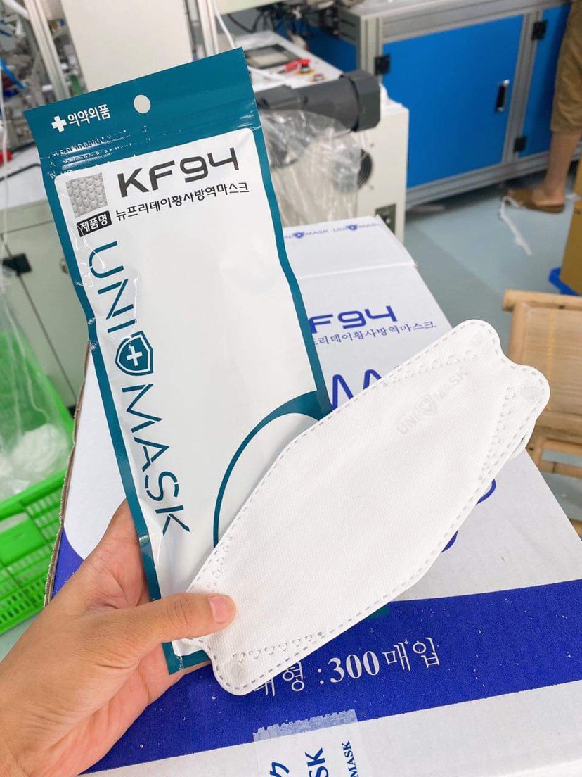 Thùng khẩu trang KF94 Hàn Quốc [Combo 300c]