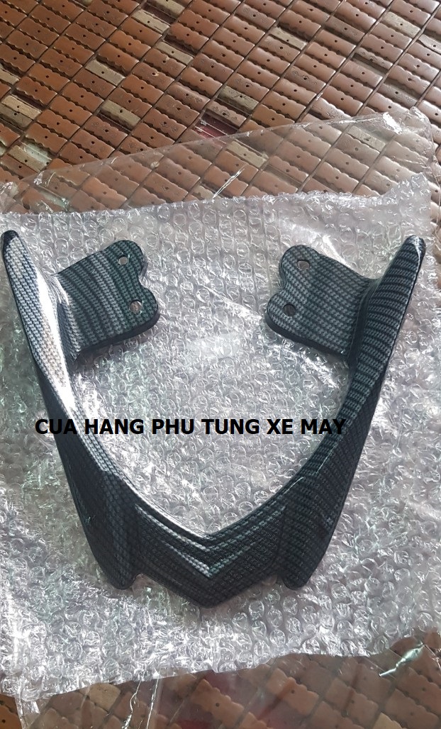 Ốp cảng sau EX 150 cacbon