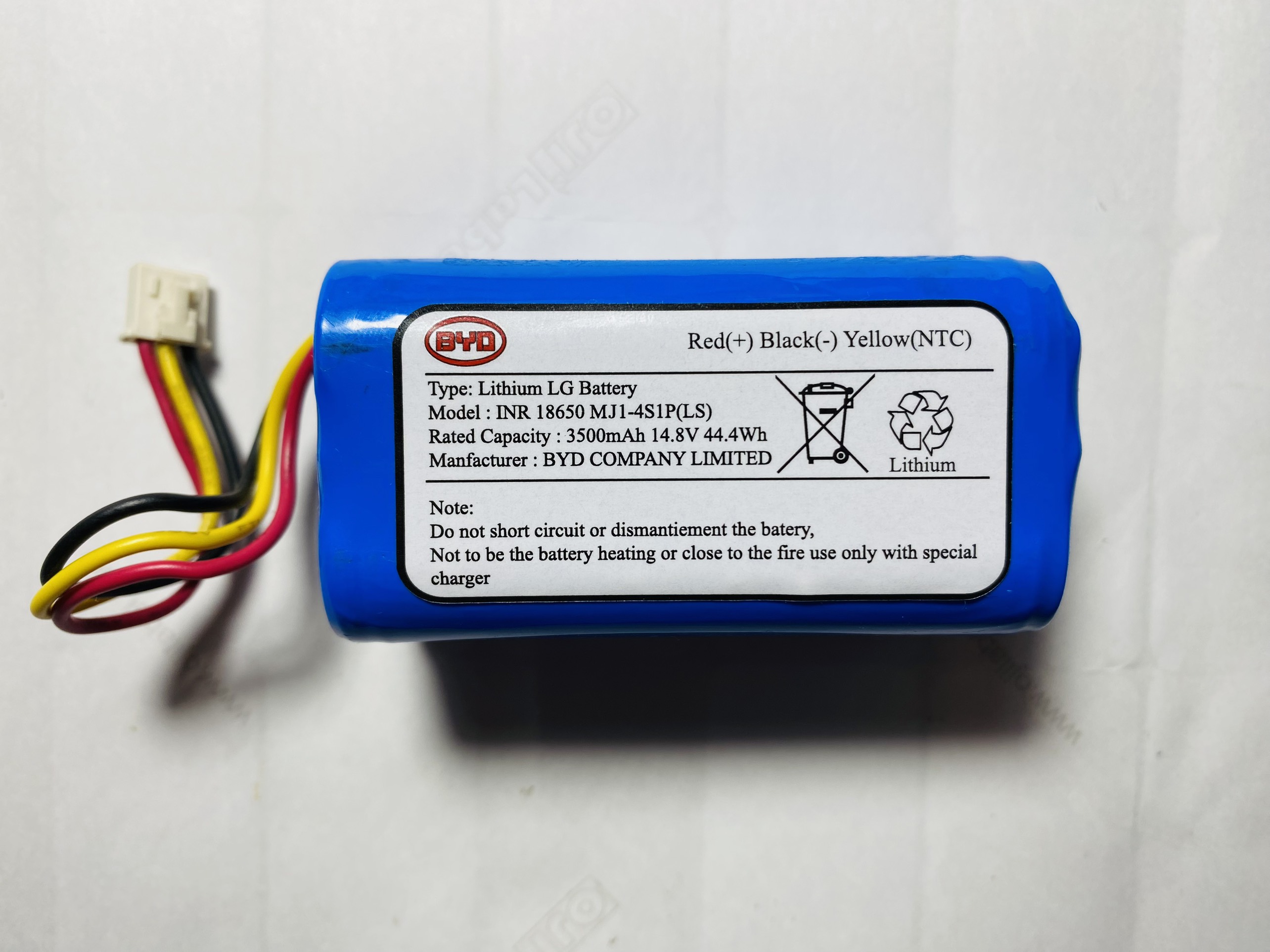 PIN NÂNG CẤP ROBOT HÚT BỤI IBONNE IB-32 ( 3500 mAH BẢO HÀNH 9 THÁNG )