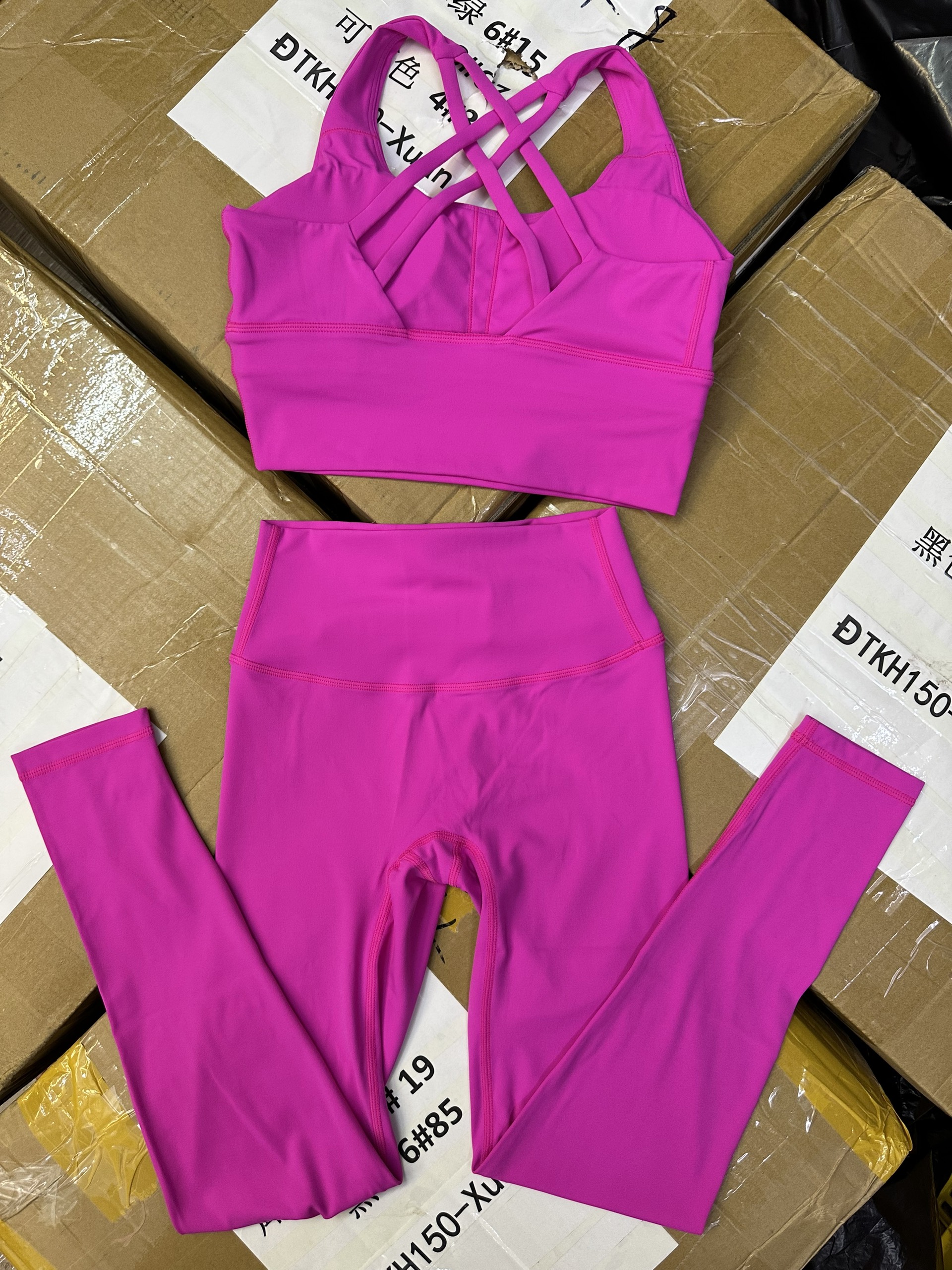 Bộ đan dây lulu 20% spandex, co giãn tôn form dáng