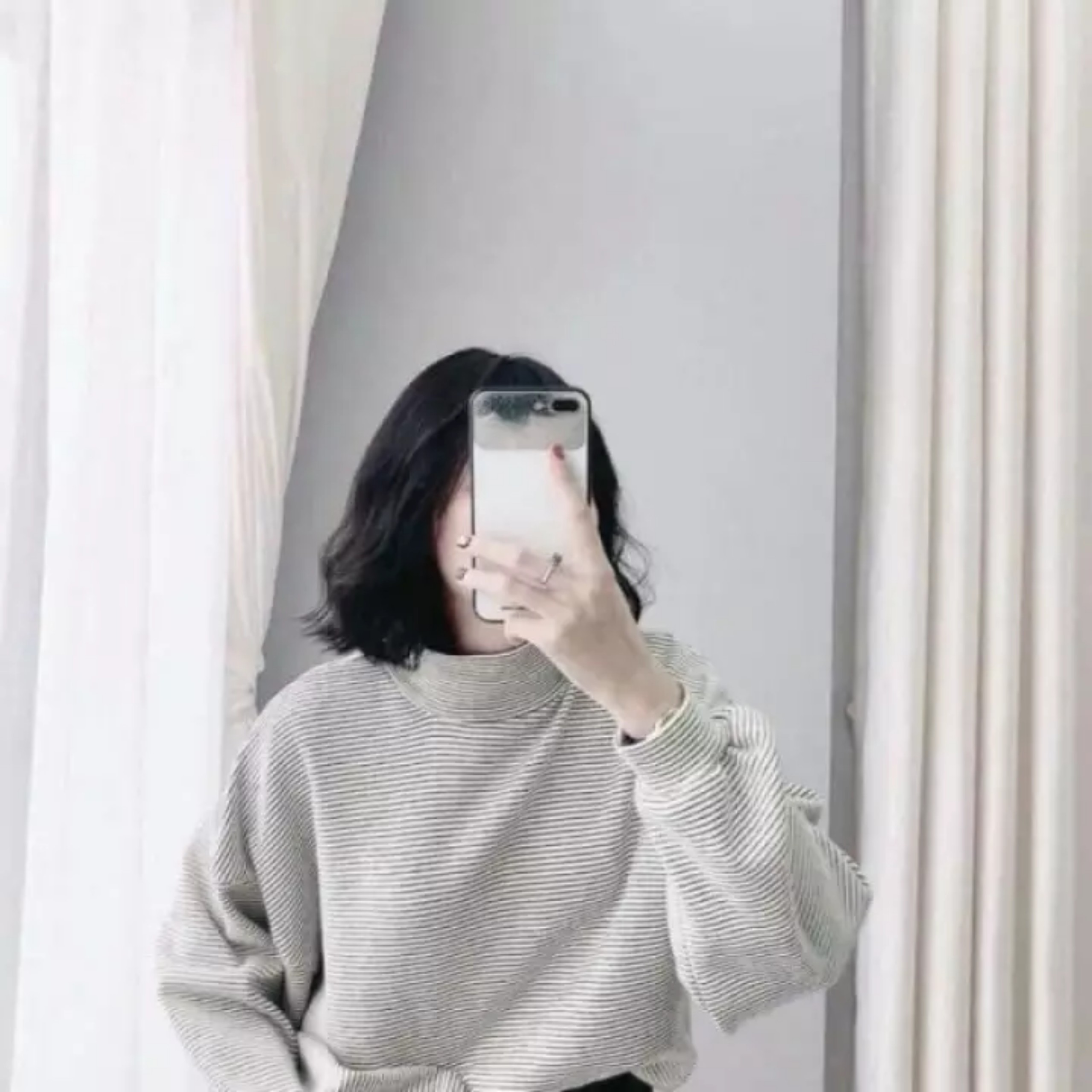 ÁO NỈ KẺ CỔ LỌ TAY BOM