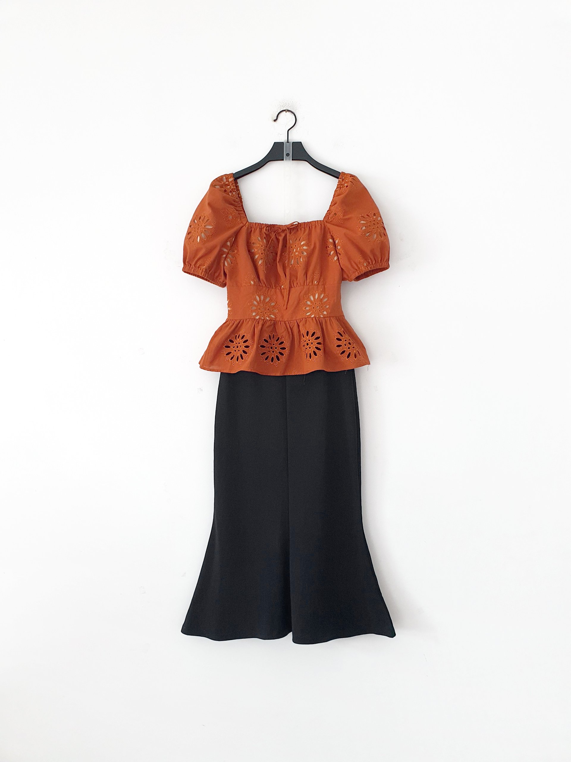 Áo peplum eyelet AfterBefore