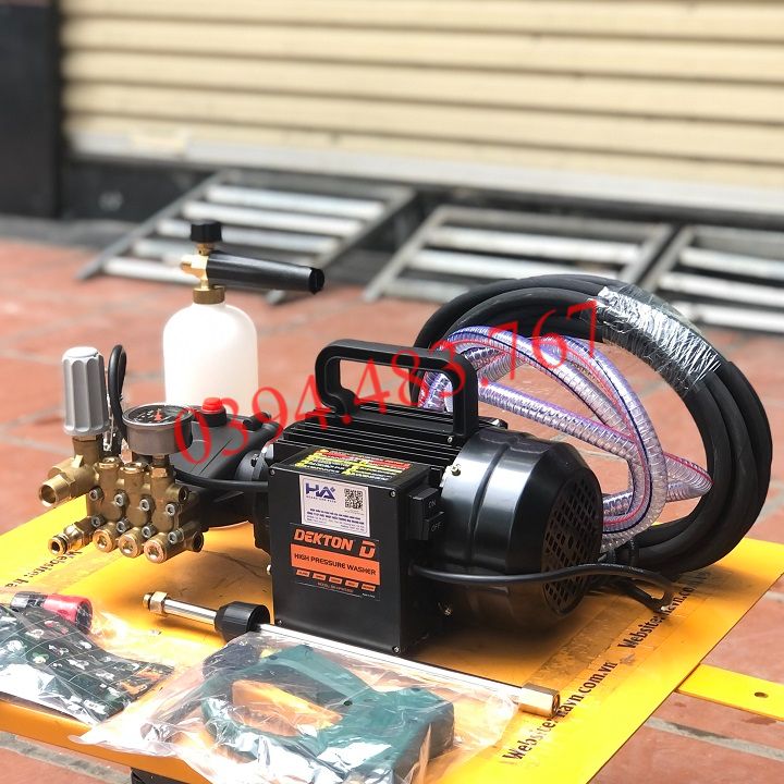 Máy Rửa Xe 2300W Dekton DKHP2300