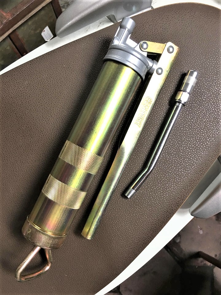 bơm mỡ 200CC Century