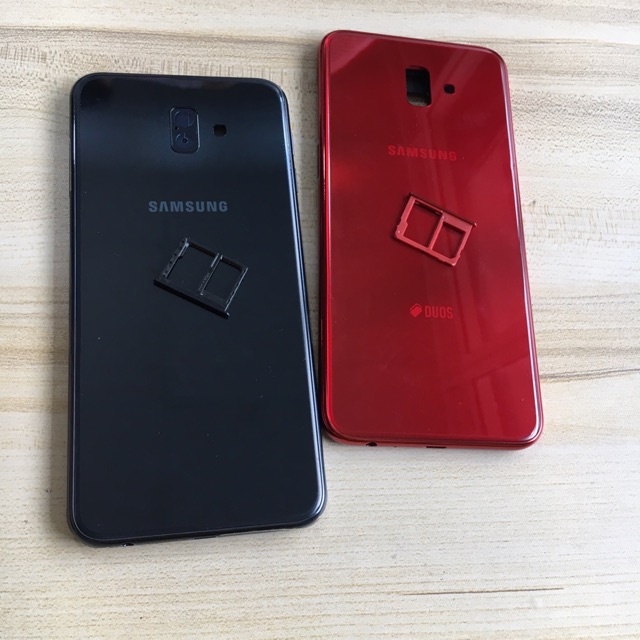 Bộ Vỏ Sườn Samsung J6 Plus Zin Hàng Cao Cấp (Tặng khay Sim)