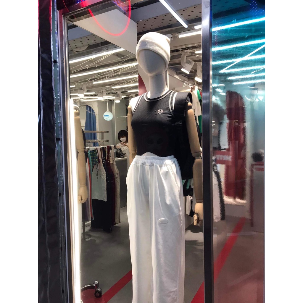 Tanktop Cut Eo // 19DEGREES