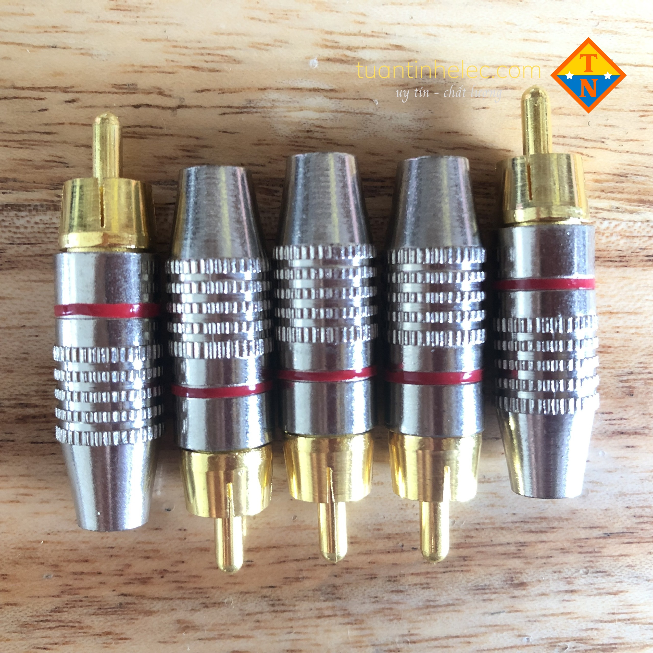 Đầu tín hiệu AV RCA hoa sen đực (dương) tốt (2cái)