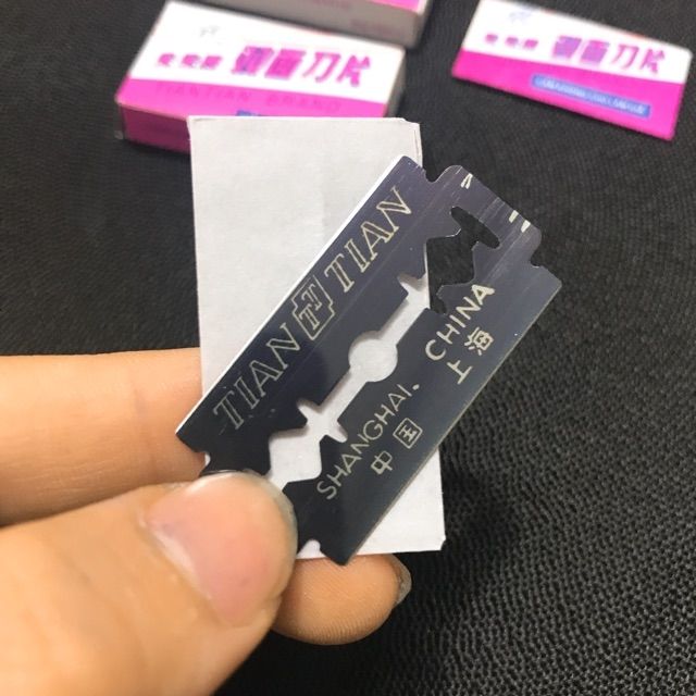 1 Hộp 10 lưỡi lam đen