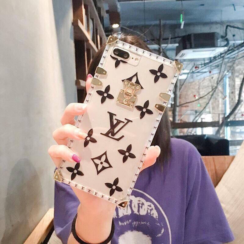 Giá Ốp vuông trong sang chảnh cho iphone