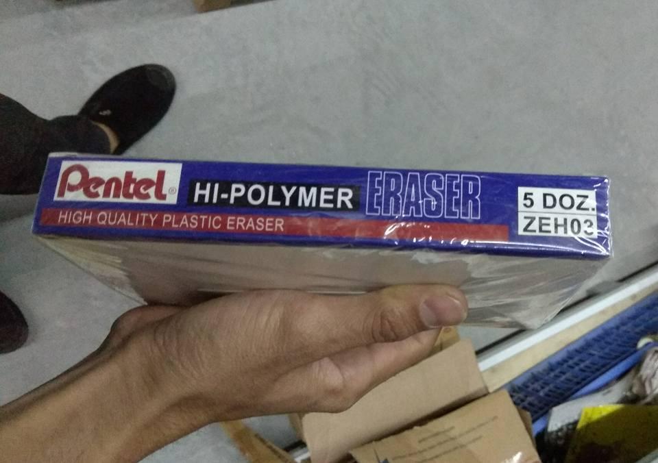 30 viên tẩy Pentel ZEH 03 ( 1 bịch)