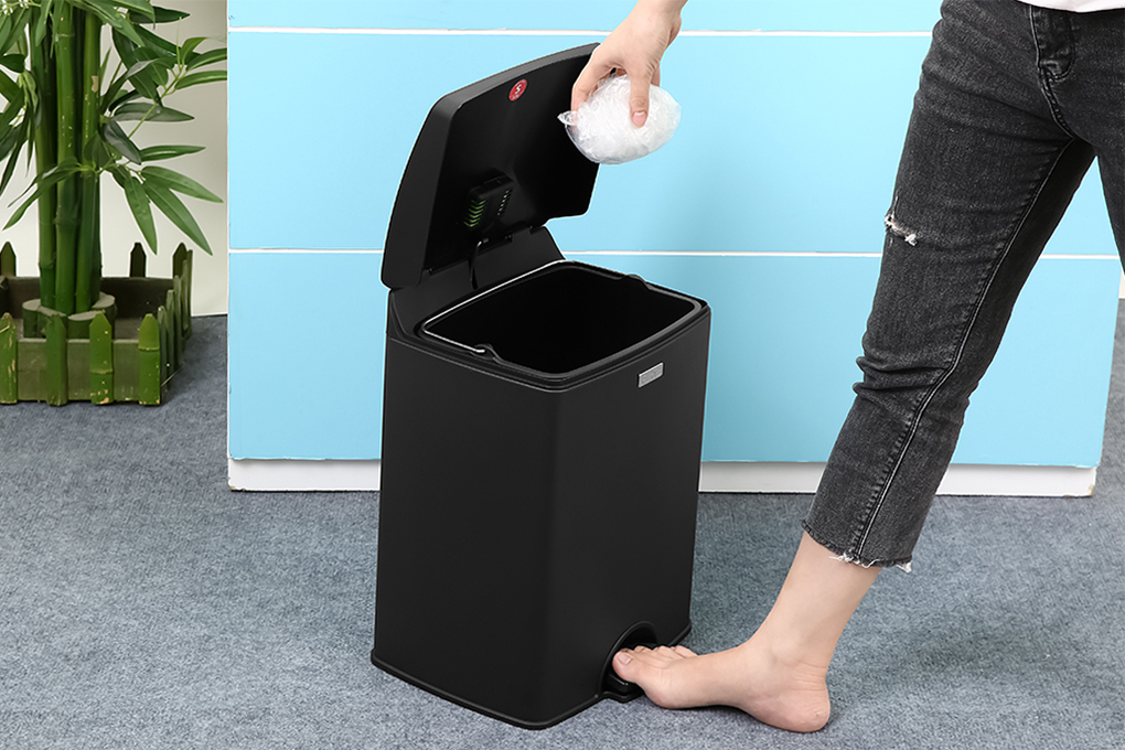 Thùng rác fitis inox chân đạp 15 lít