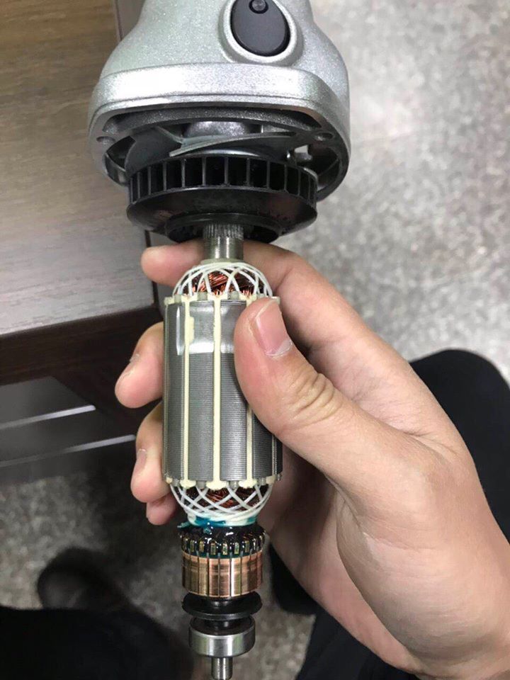 Máy mài makita