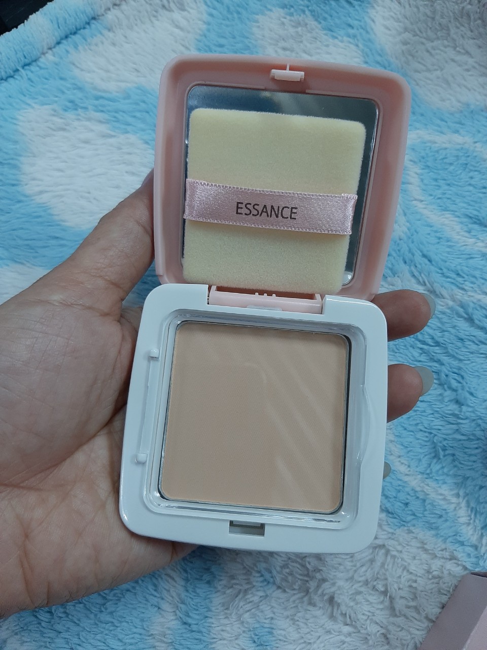 Phấn Phủ Essance Mịn Mượt Màu Tự Nhiên