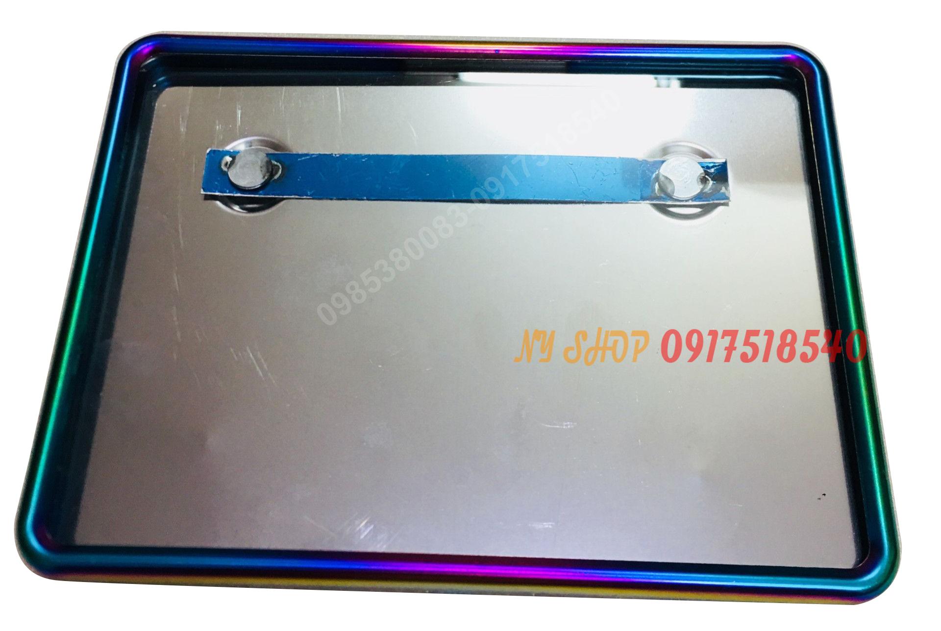 ỐP BIỂN SỐ MÀU TITAN  KÈM MIKA