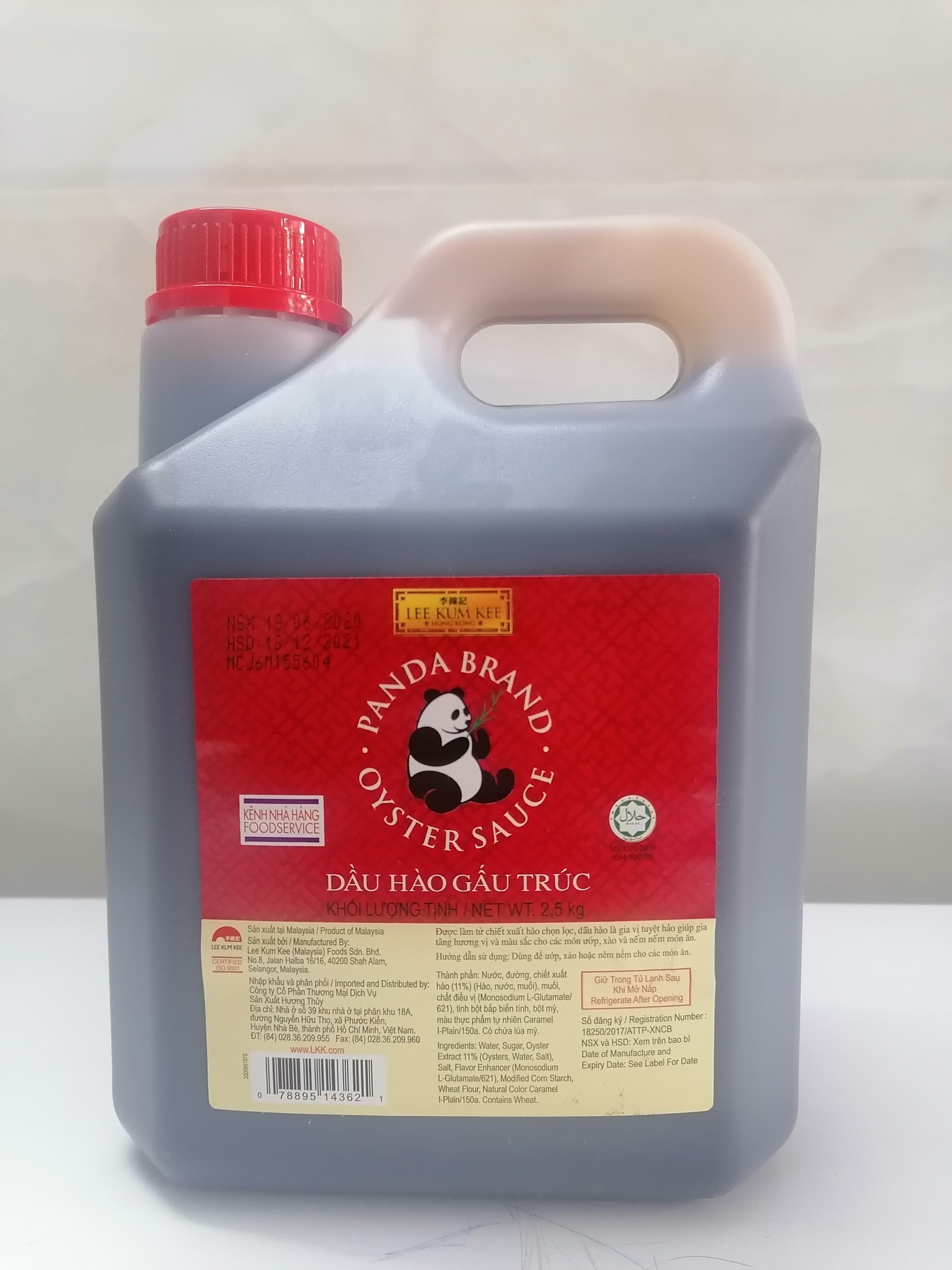 BÌNH NHỰA 2.5 Kg DẦU HÀO GẤU TRÚC Malaysia LEE KUM KEE Panda Brand Oyster